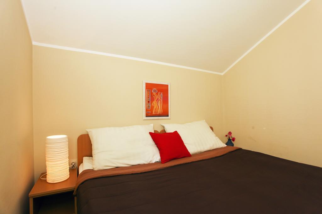 Apartments Izvor Врдник Экстерьер фото