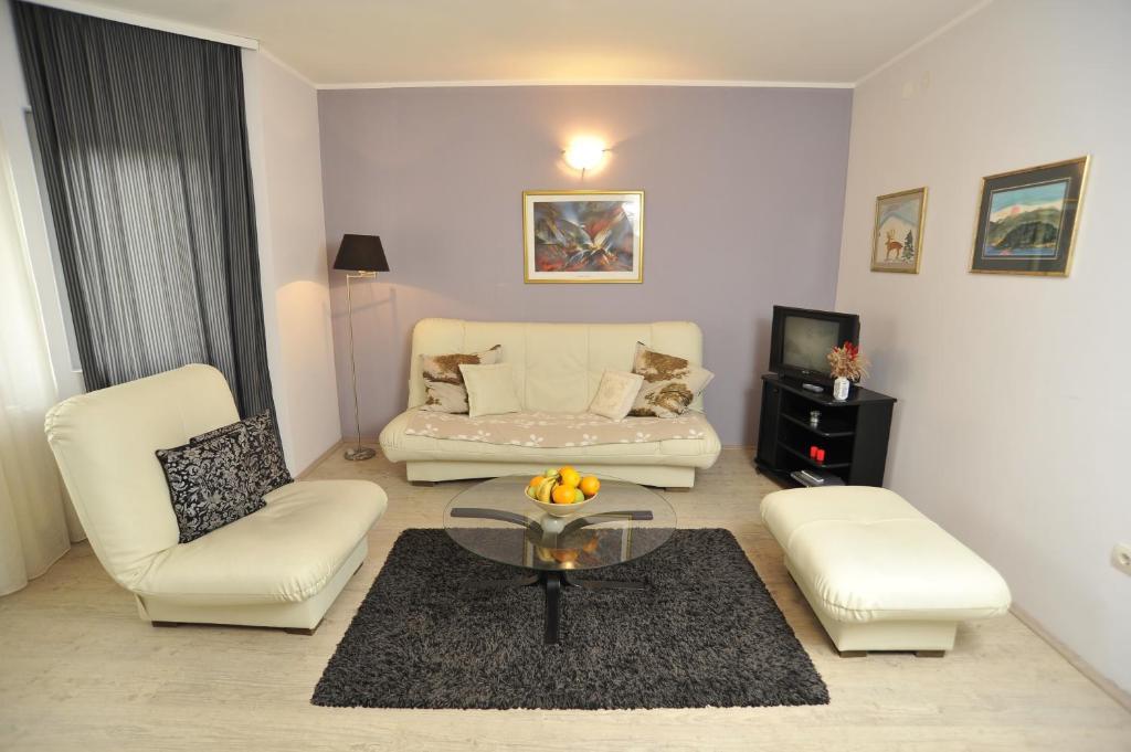 Apartments Izvor Врдник Номер фото