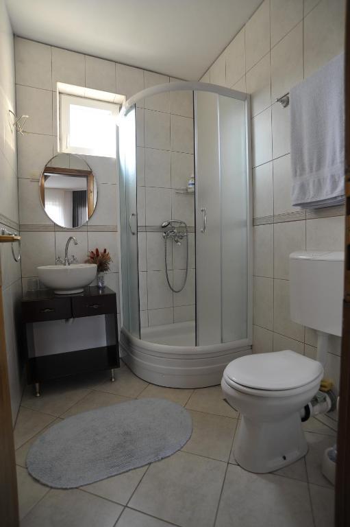 Apartments Izvor Врдник Экстерьер фото