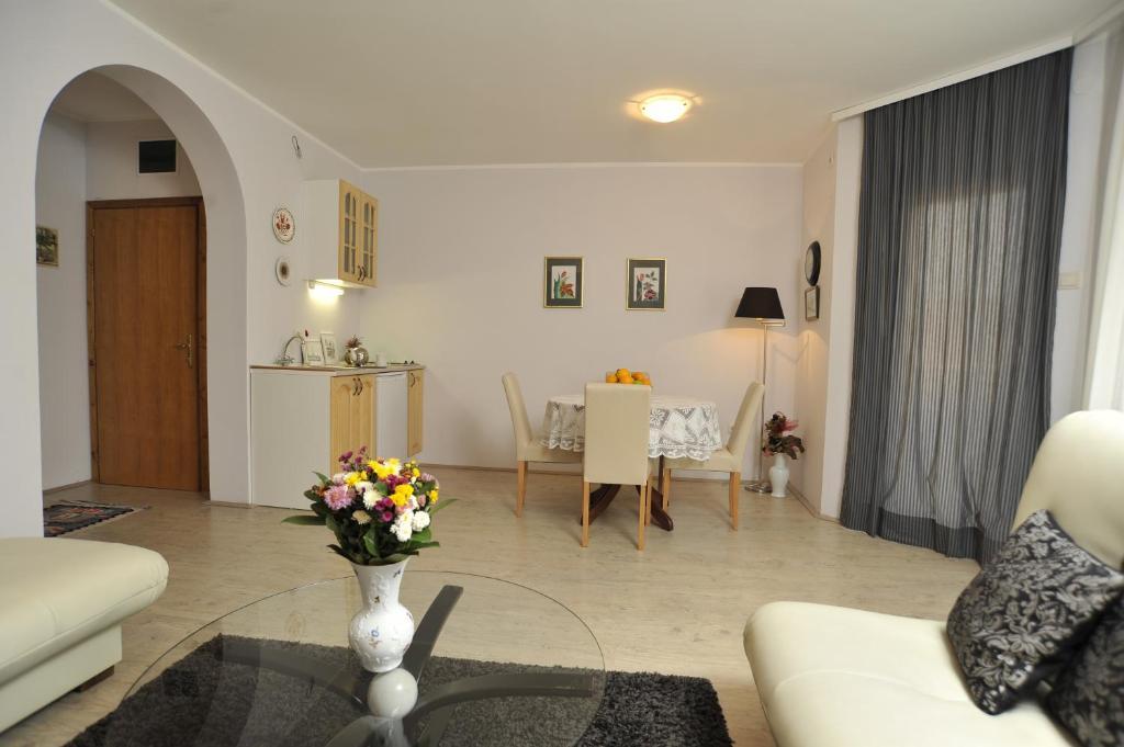 Apartments Izvor Врдник Номер фото